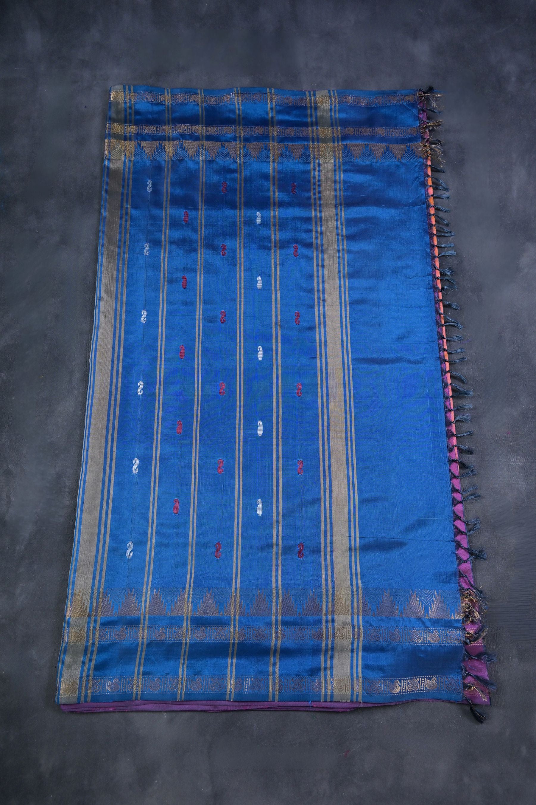 Eco-Friendly Banana Pith Saree with Elegant Gold Zari Border Saree JCS Fashions