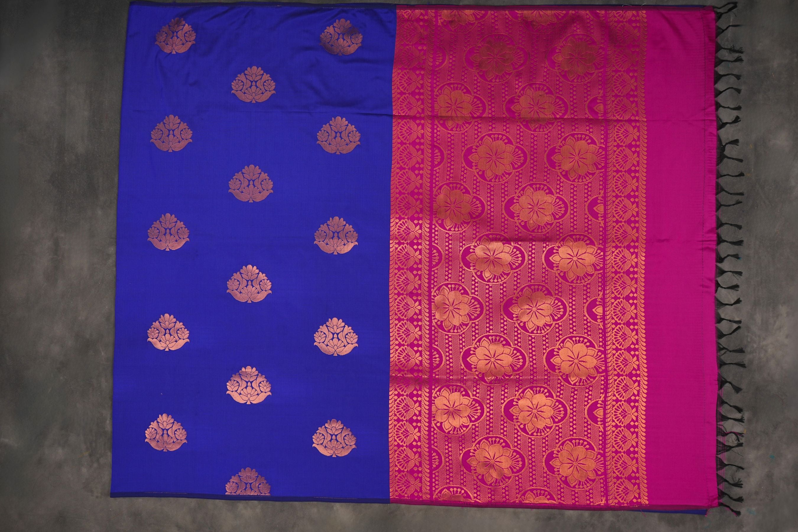 Elegant Kanchipuram Blended Silk Saree - Borderless, Radiant and Classy Saree JCS Fashions