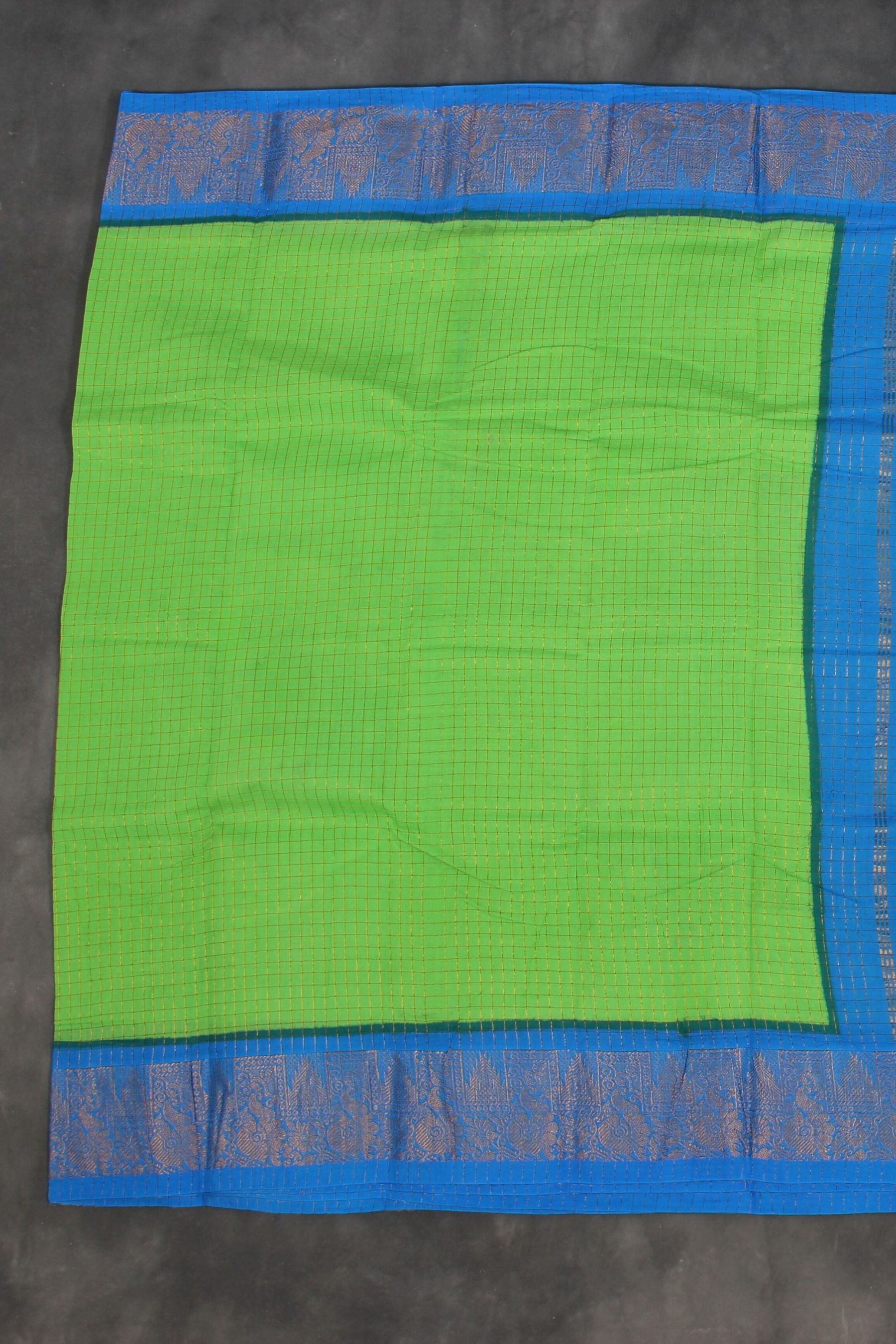 Tradition Reimagined: Madurai Pure Sungudi Cotton Saree with Zari Border