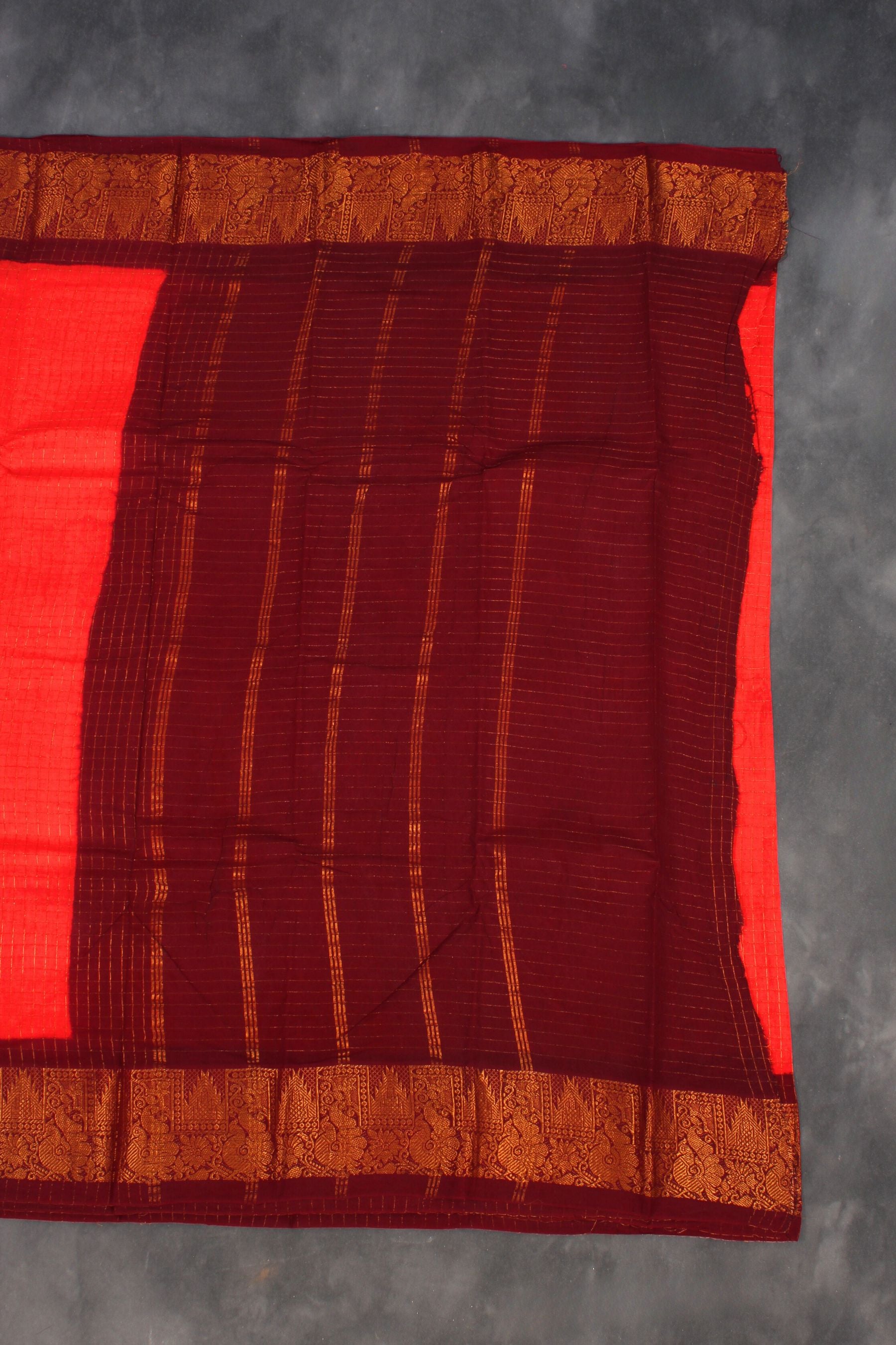 Elegant Madurai Sungudi Cotton Saree with Golden Checks and Zari Border