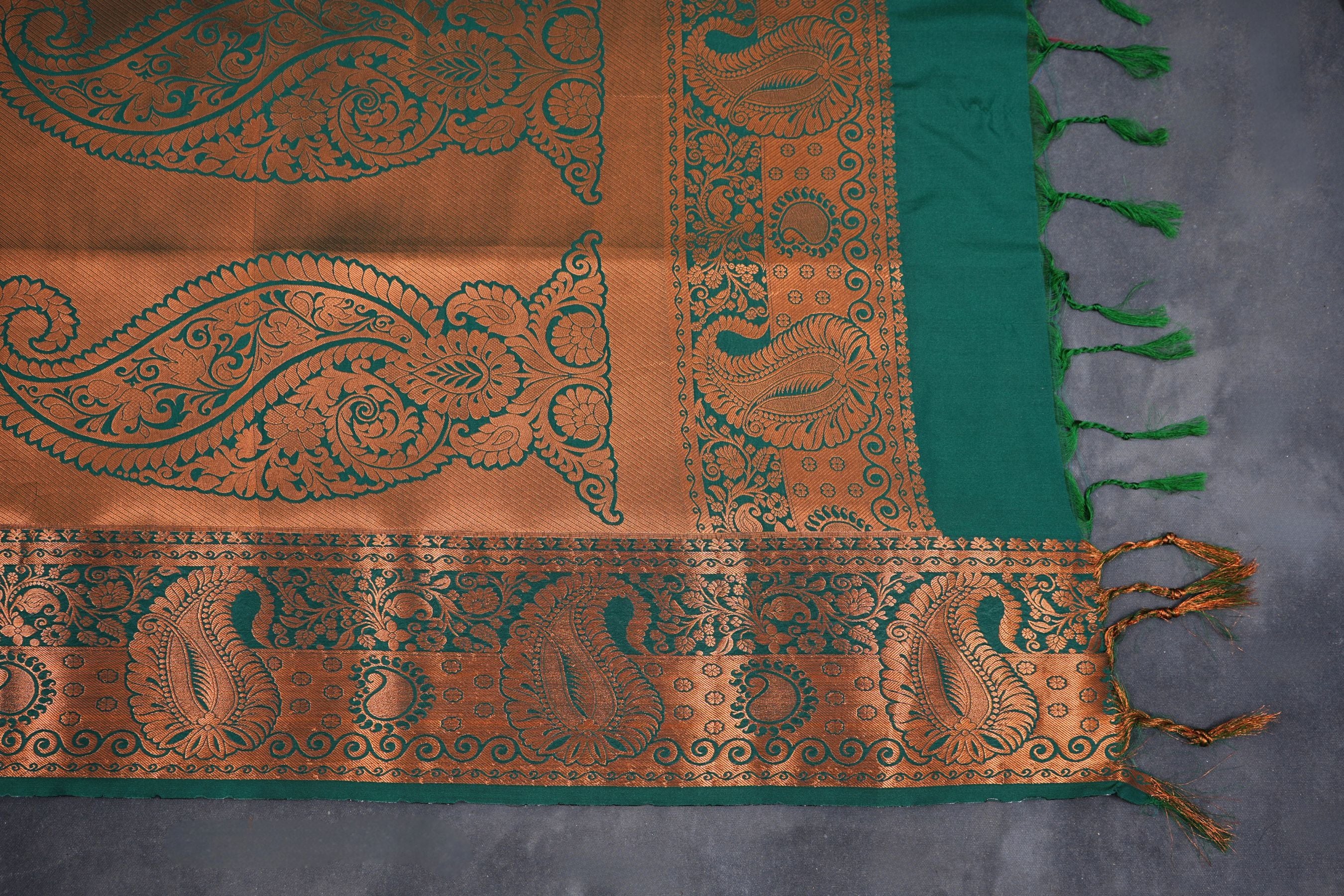 Elegant Kanchipuram Blended Silk Saree: Embrace Tradition and Style Saree JCS Fashions