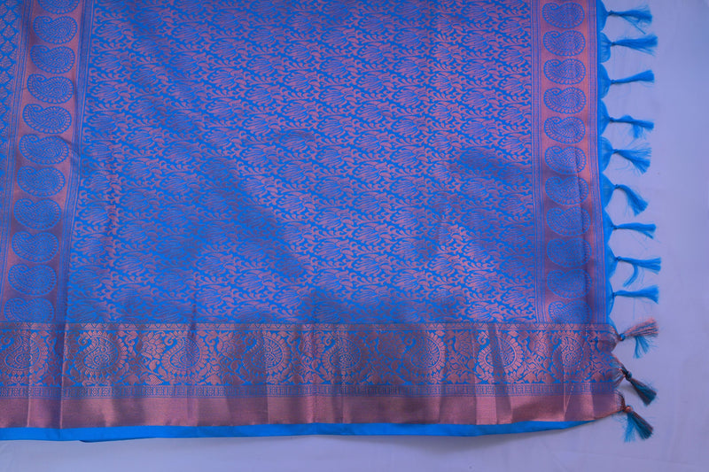 Exquisite Kanchipuram Pure Silk Saree with Golden Zari Weaving