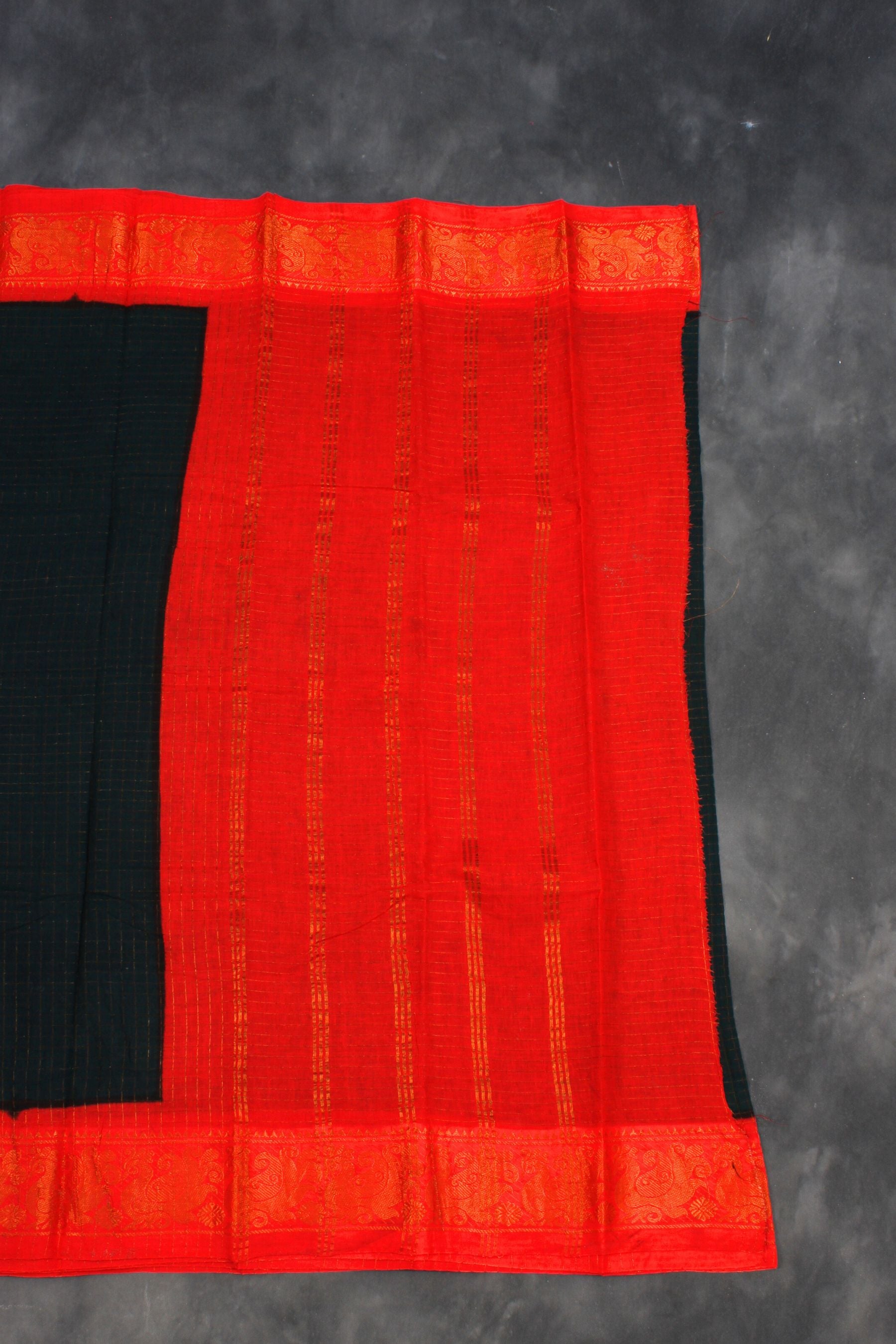 Madurai Pure Sungudi Cotton Saree with Golden Checks and Zari Border