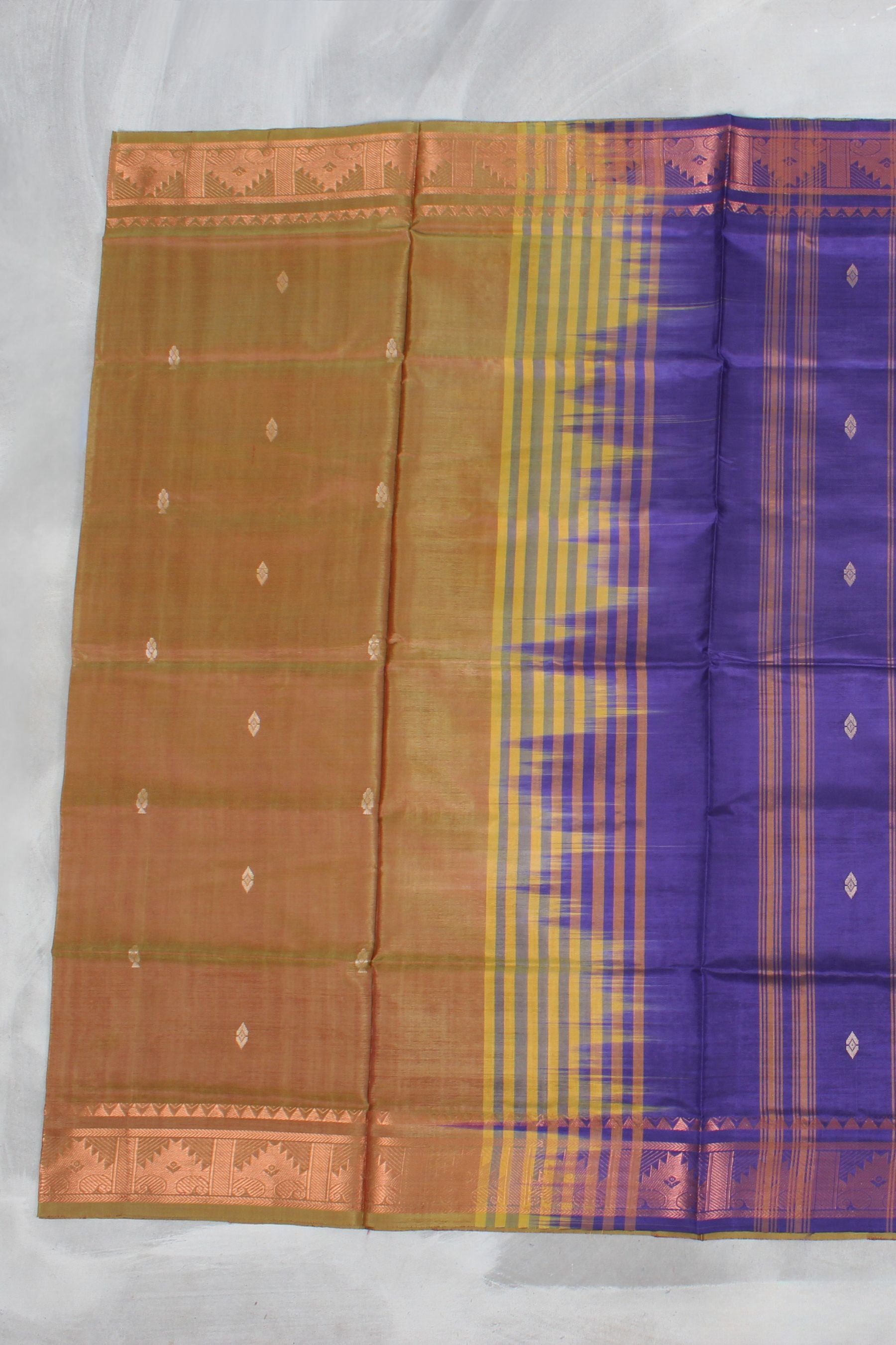 Ethnic Elegance: Eco-friendly Vaazhai Naar Saree with Zari Border Saree JCS Fashions