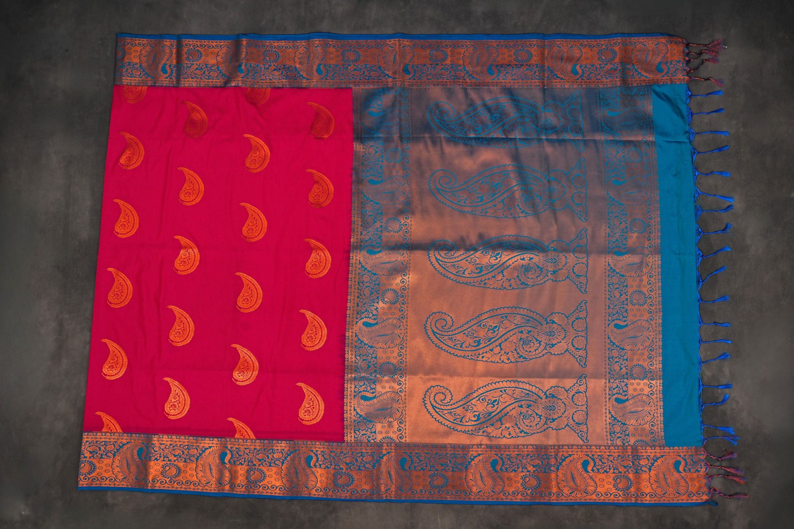 Traditional Elegance: Kanchipuram Blended Silk Saree with Rich Pallu Saree JCS Fashions