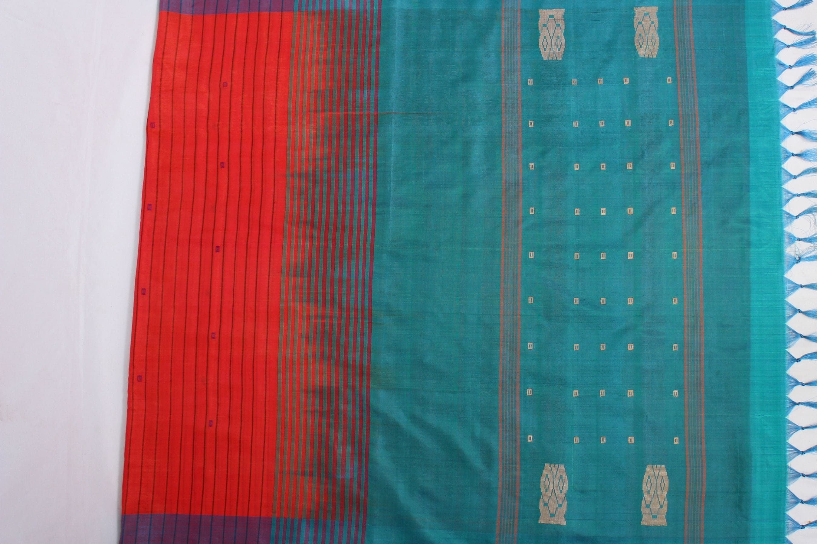 Handcrafted Banana Pith Saree with Zari Lines - Eco-Friendly Fashion Saree JCS Fashions