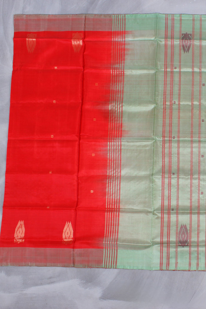 Sustainable Handwoven Vaazhai Naar Saree - Eco-Friendly Elegance