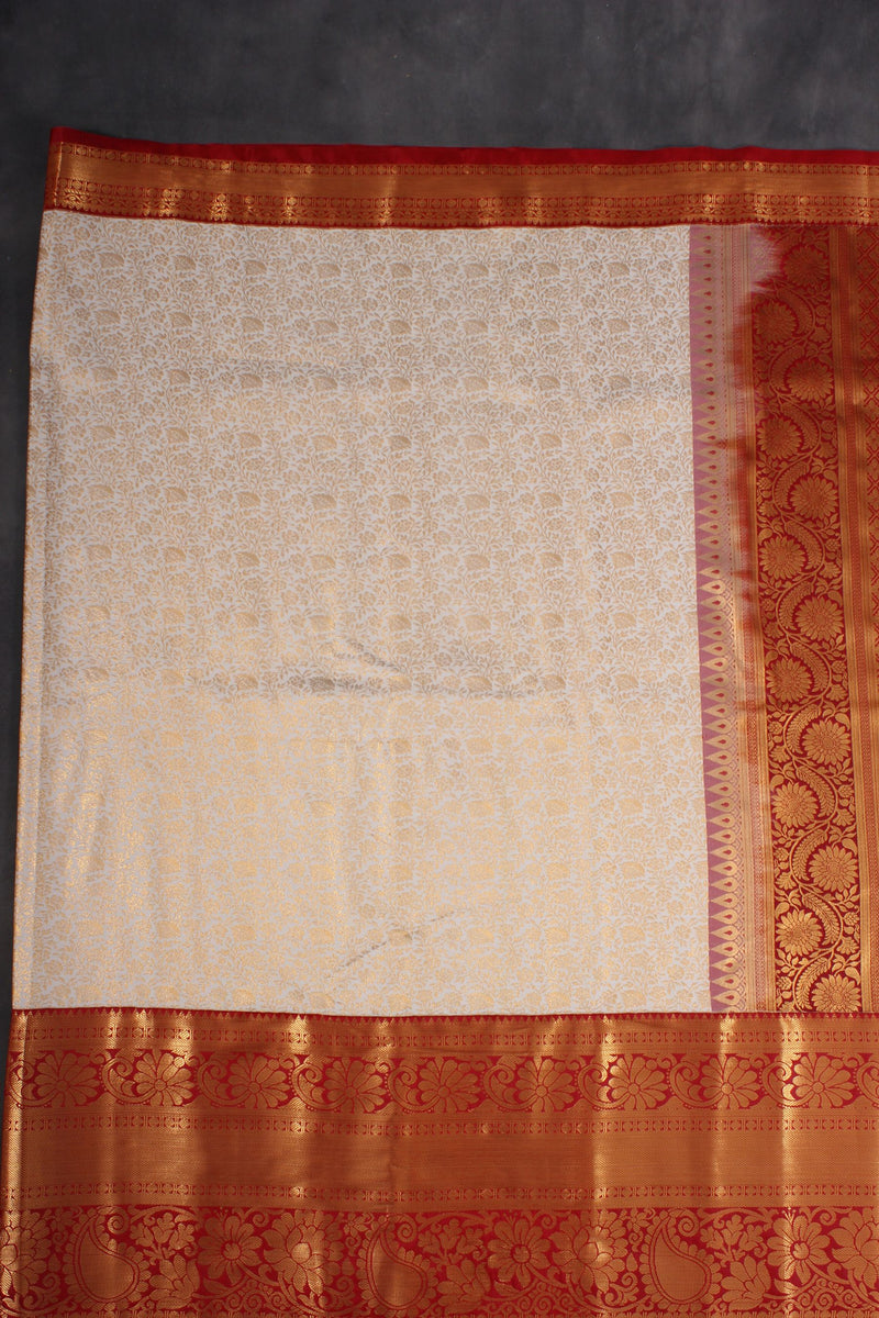 Elegant Kanchipuram Silk Saree - Traditional Design with Vibrant Color