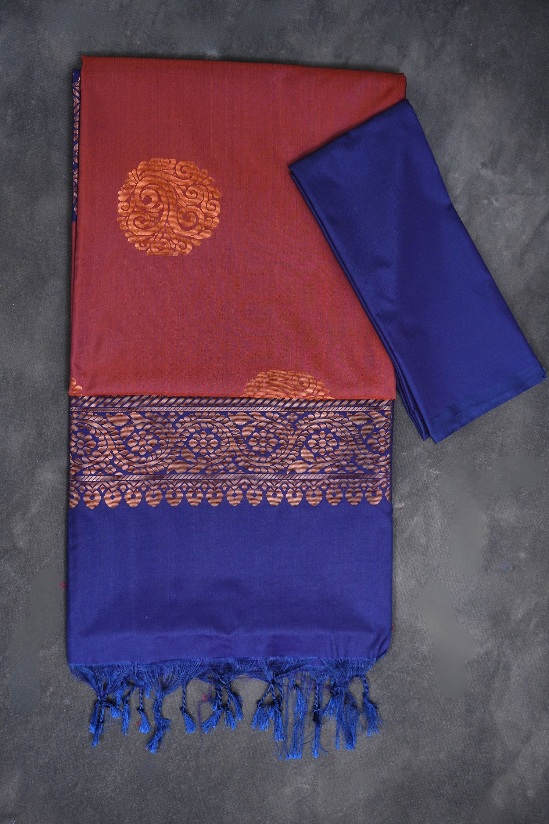 Regal Kanchipuram Blended Silk Saree: Tradition Meets Elegance