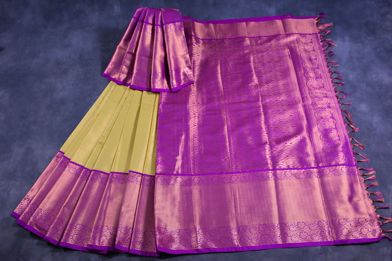 Handcrafted Pure Kanchipuram Silk Saree with Golden Butties