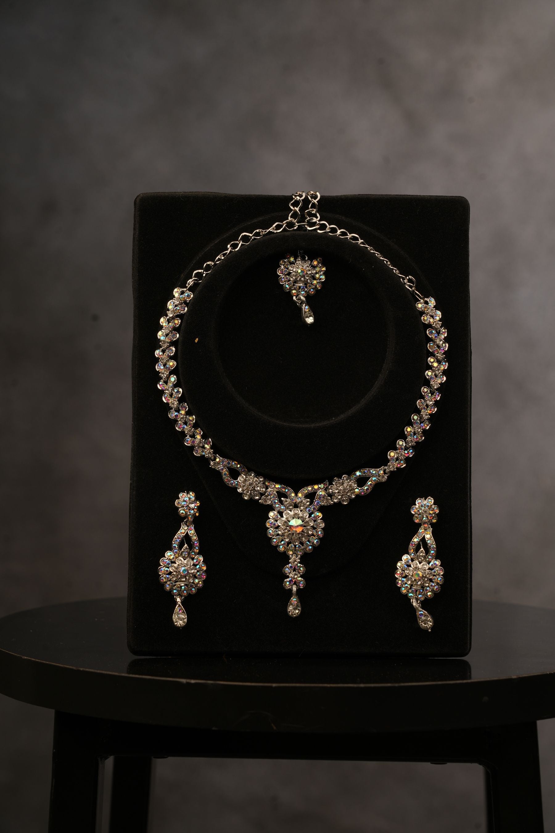 Exquisite Immitation Stone White Necklace Set - Includes Sparkling Earrings Jewelry JCS Fashions