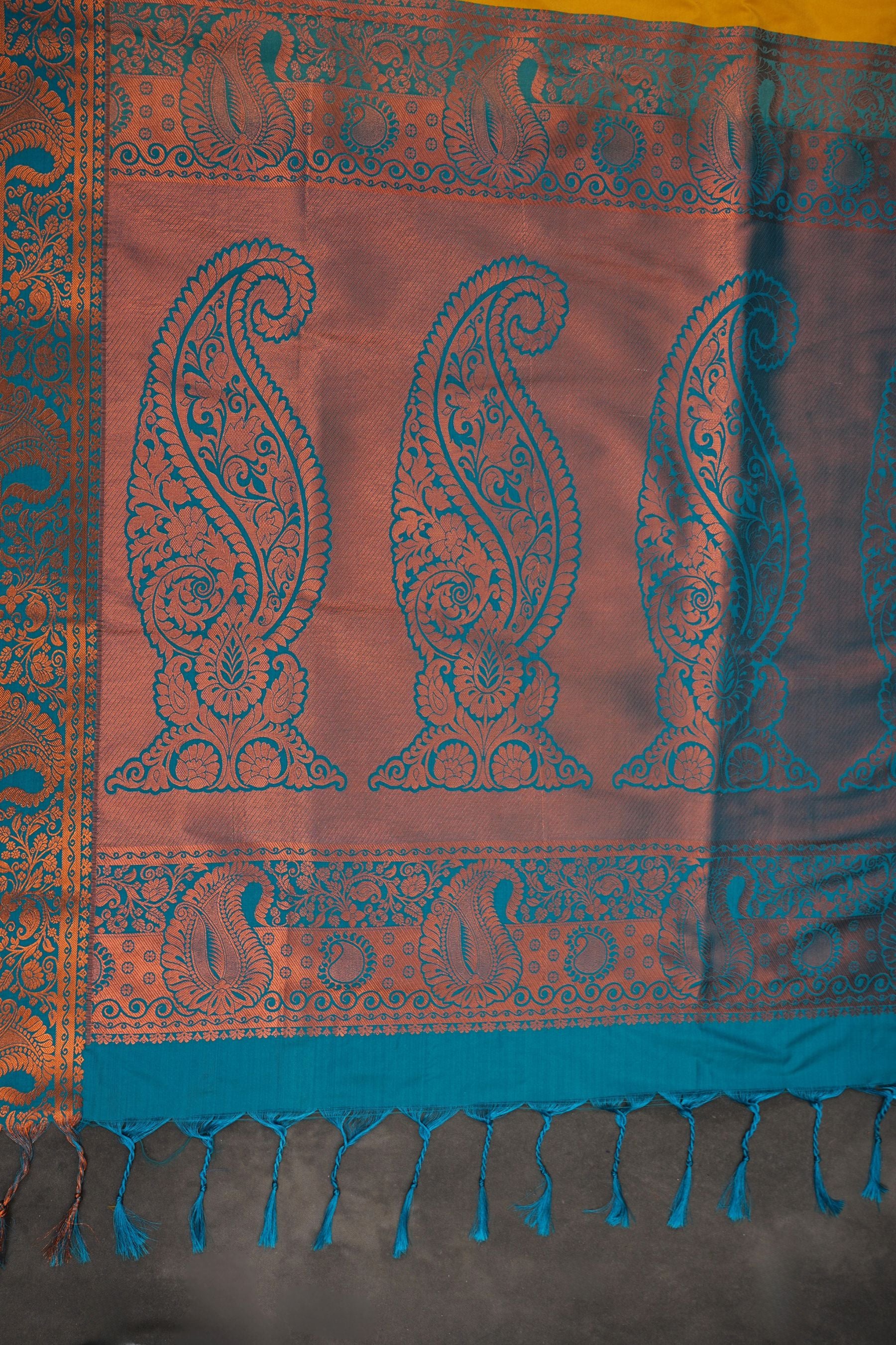 Kanchipuram Blended Silk Saree with Rich Pallu & Dual Border Designs Saree JCS Fashions