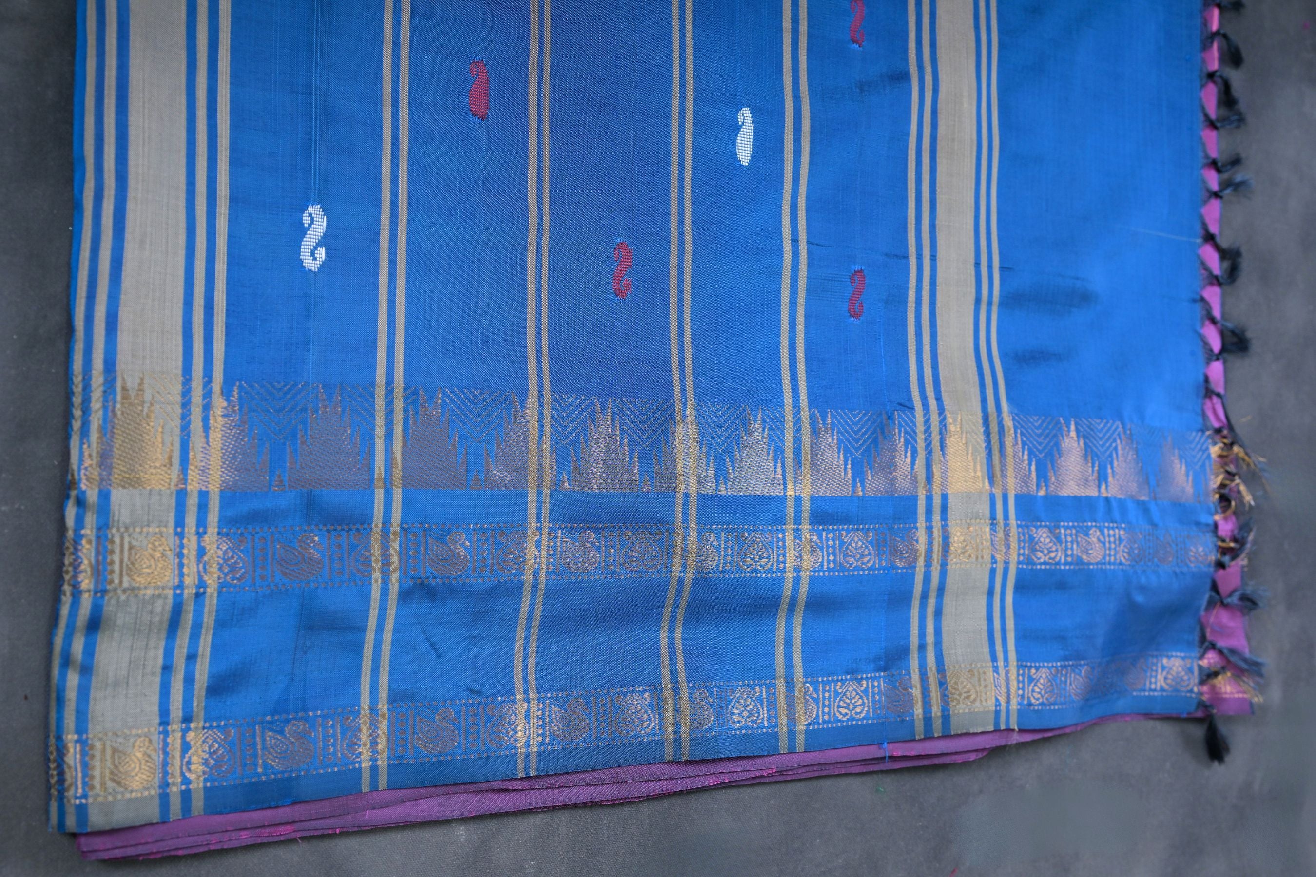 Eco-Friendly Banana Pith Saree with Elegant Gold Zari Border Saree JCS Fashions