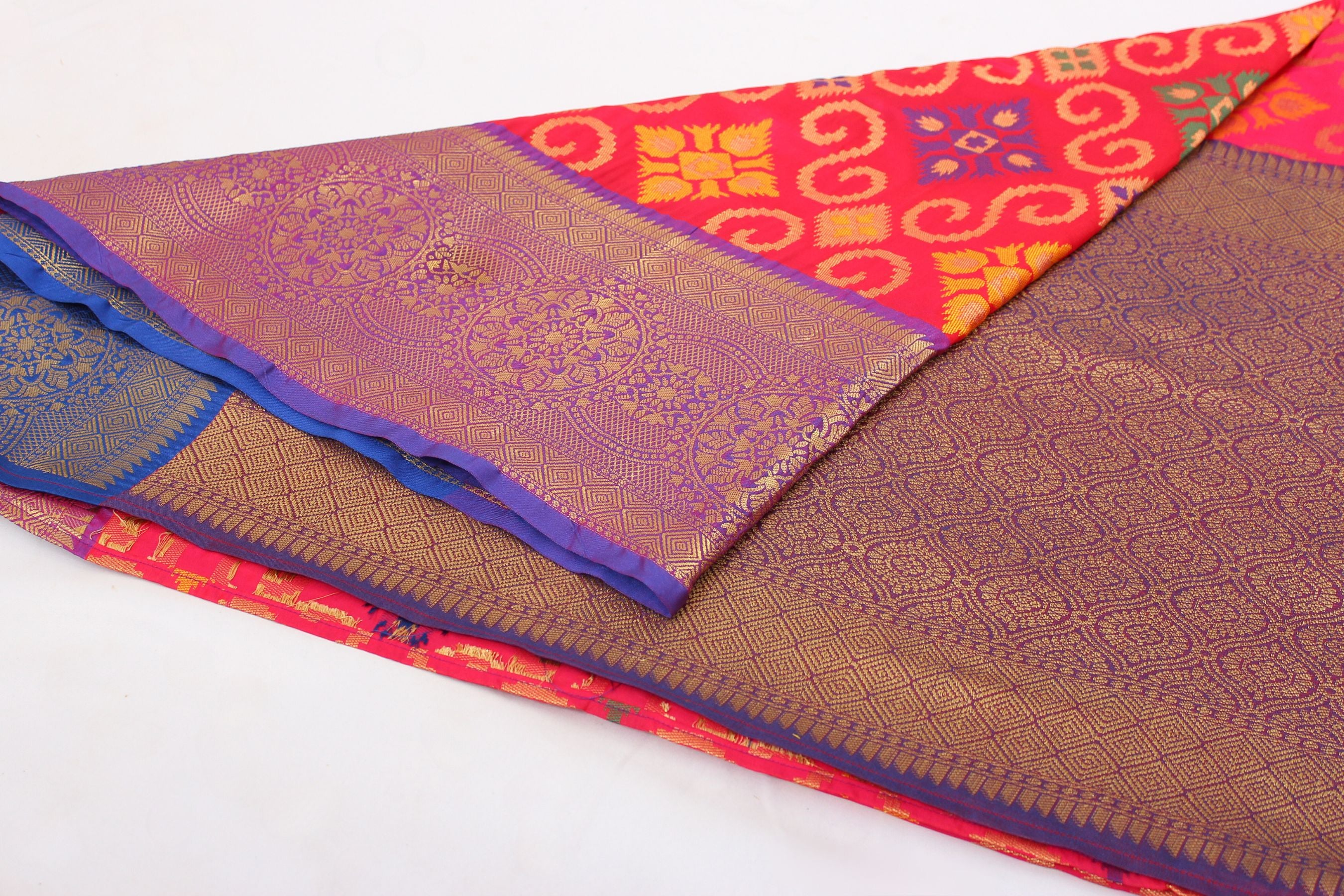 Banarasi Handloom Saree with All-Over Viral Zari Butta SAREE JCS Fashions