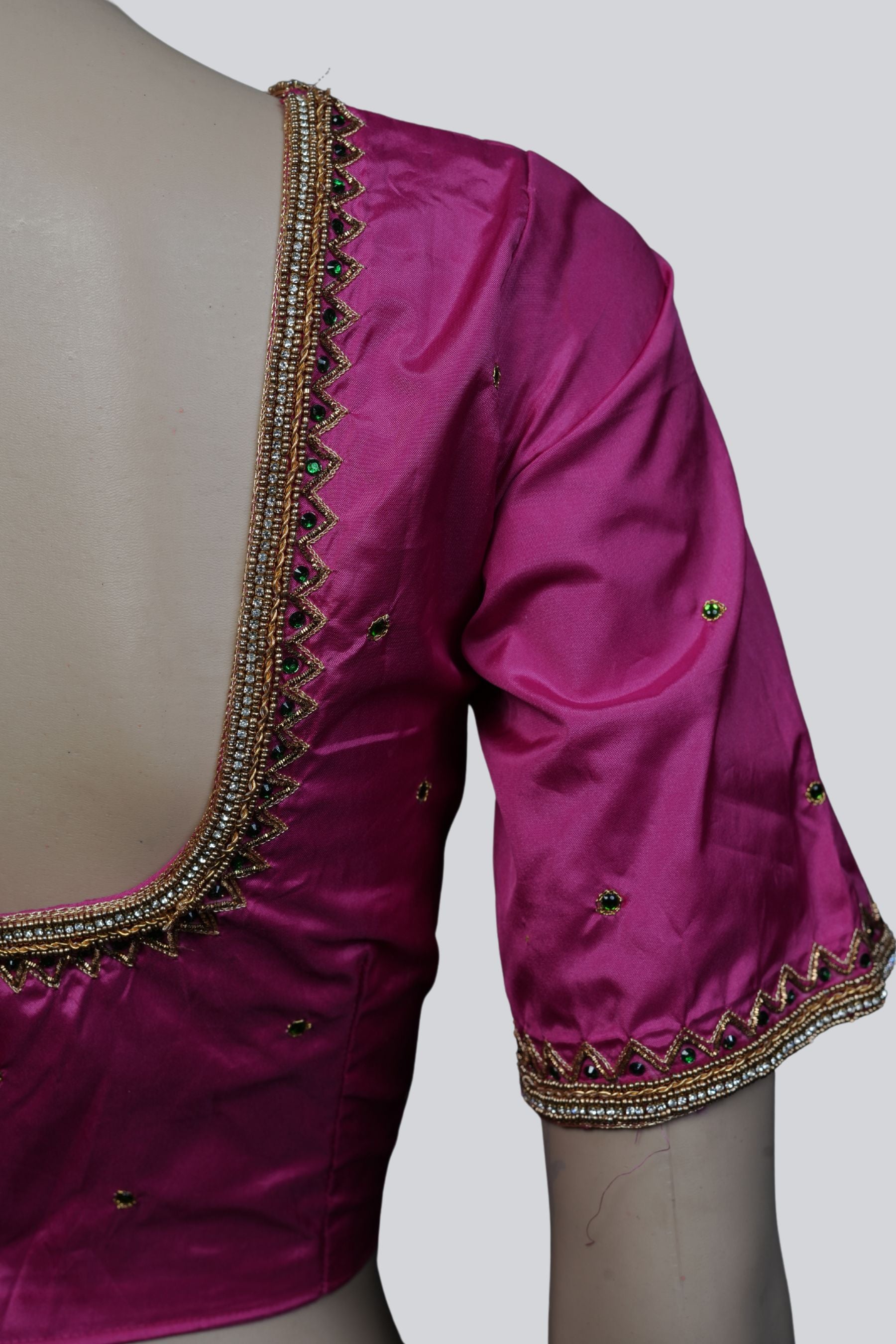 Aari Elegance: Timeless Craftsmanship for Stylish Statements |JCSFashions Blouse JCS Fashions