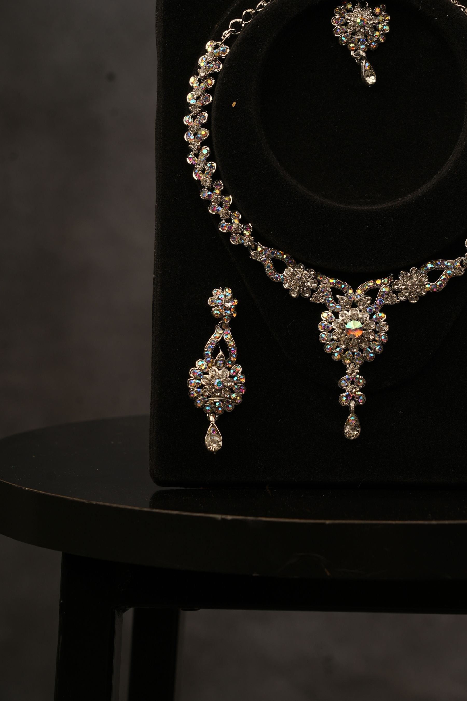 Exquisite Immitation Stone White Necklace Set - Includes Sparkling Earrings Jewelry JCS Fashions