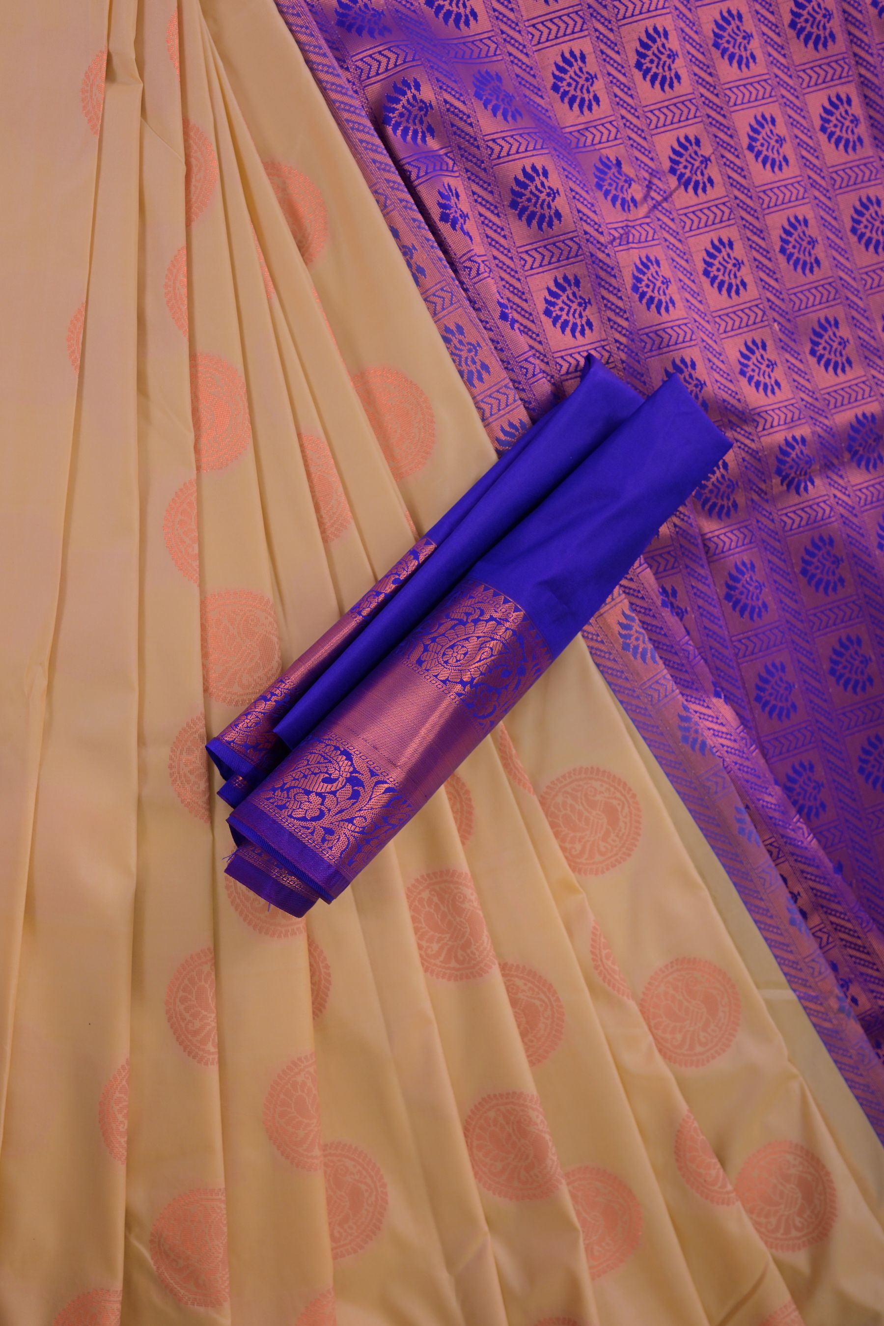 Elegant Dual-Border Saree with Copper Zari and Peacock Motifs