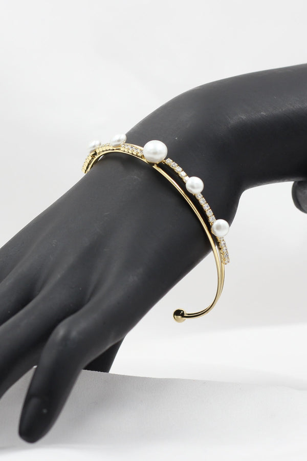 Dazzling Adjustable Bracelet with White Stones & Pearls - For Daily Chic