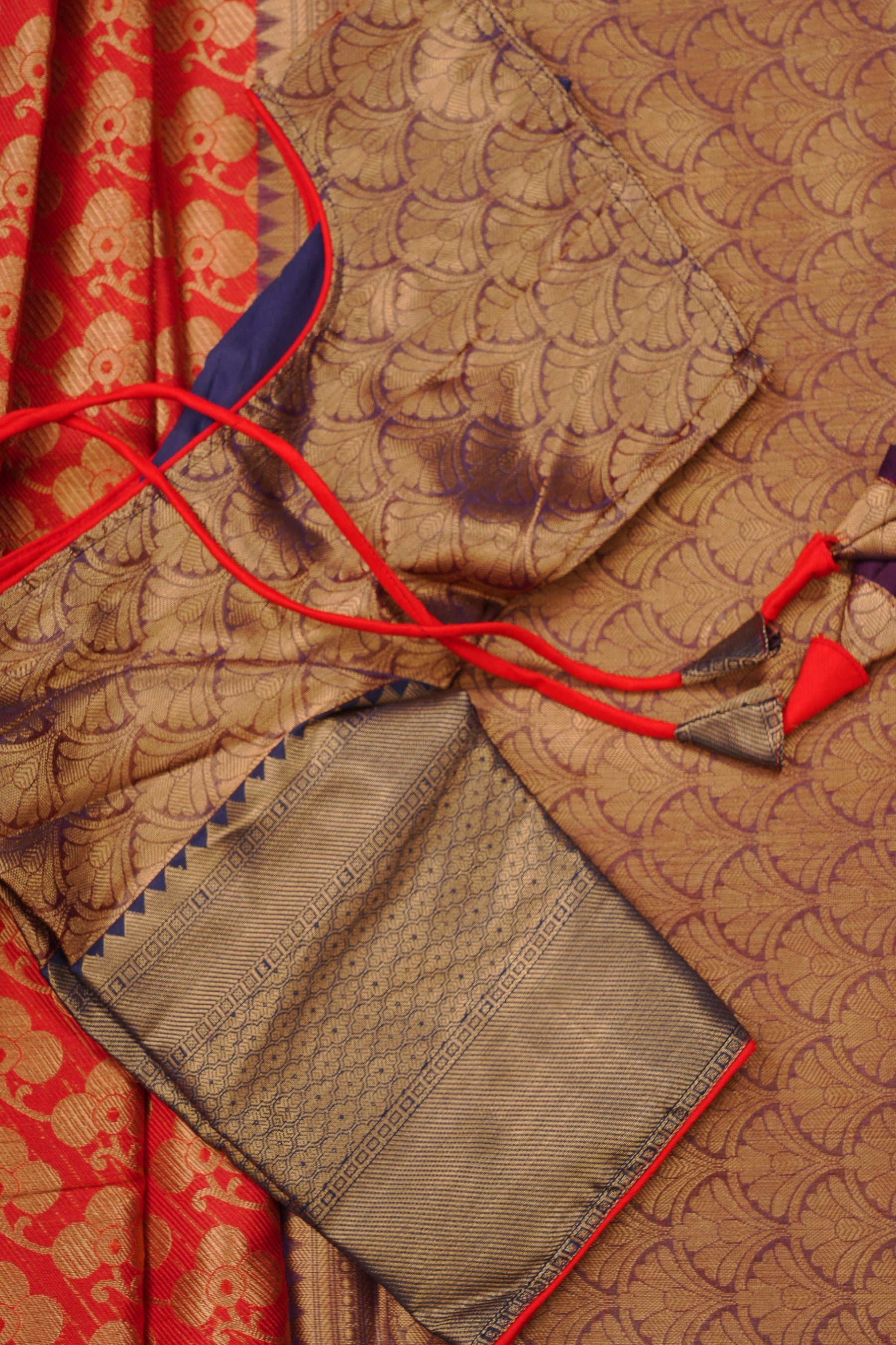 Kora Weaves Kancheepuram Style Saree With Brocade Blouse