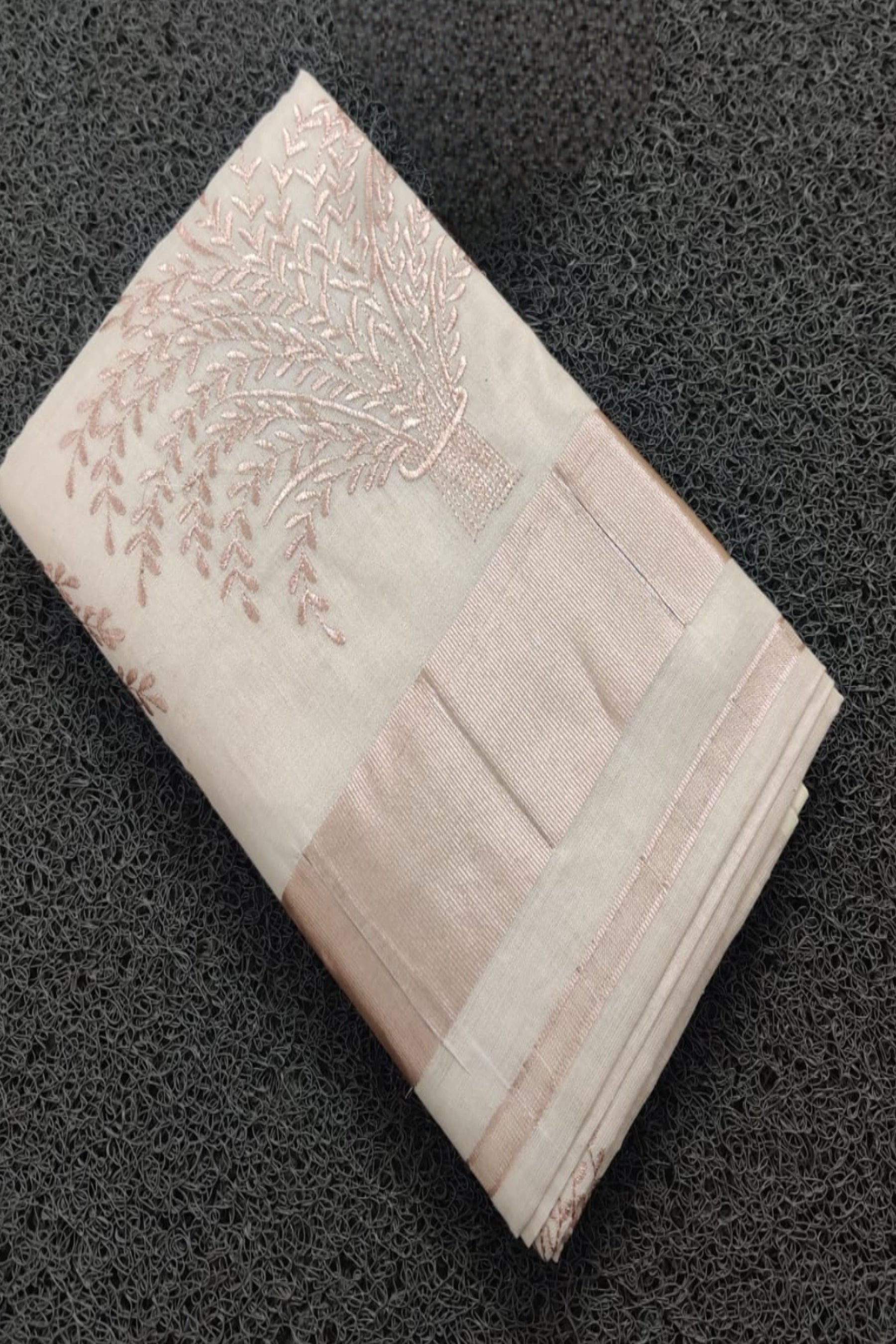 Handwoven Kerala Cotton Saree with Rosegold Zari & Leaf Motif Saree JCS Fashions