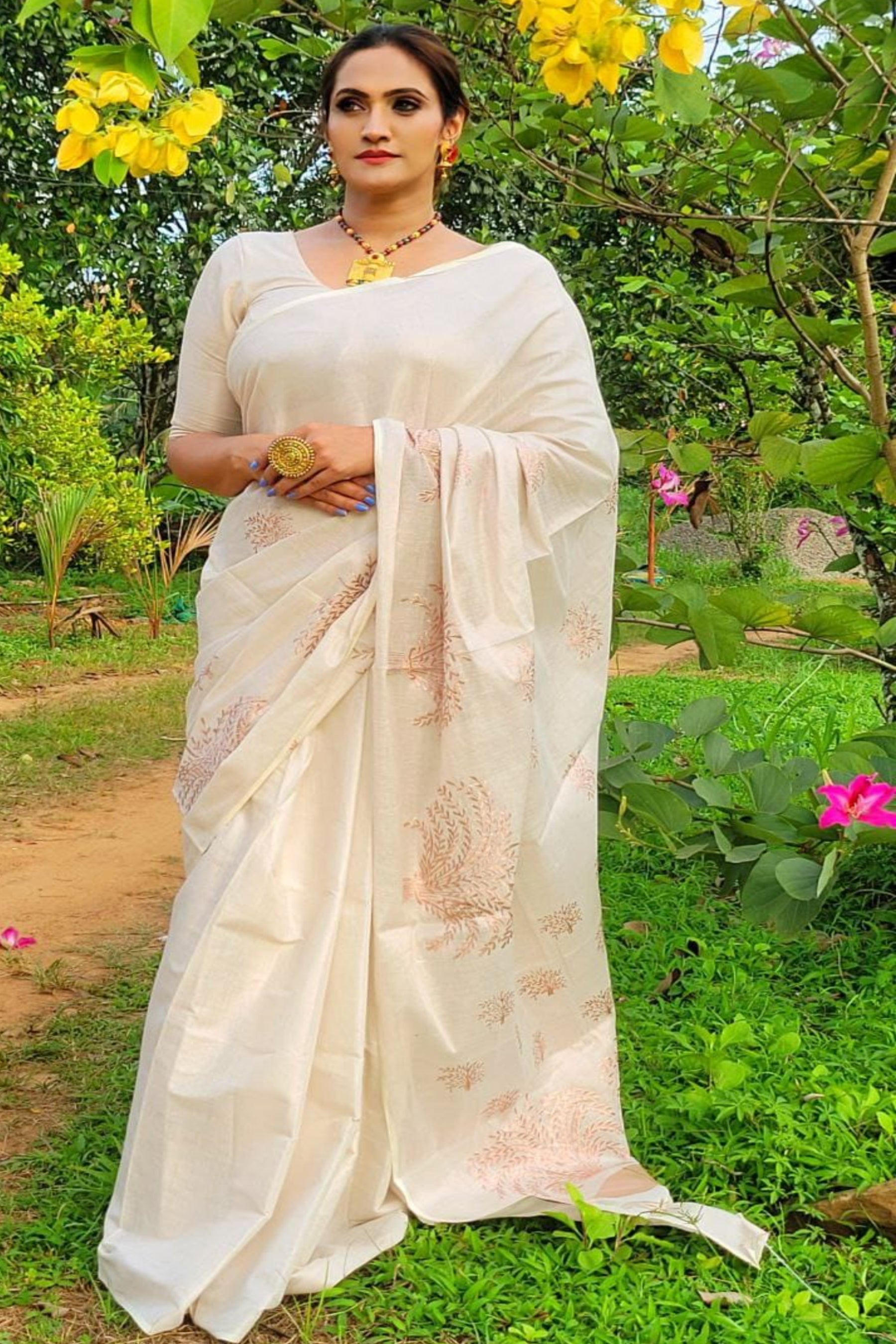 Handwoven Kerala Cotton Saree with Rosegold Zari & Leaf Motif Saree JCS Fashions rosegold 6.25mtr