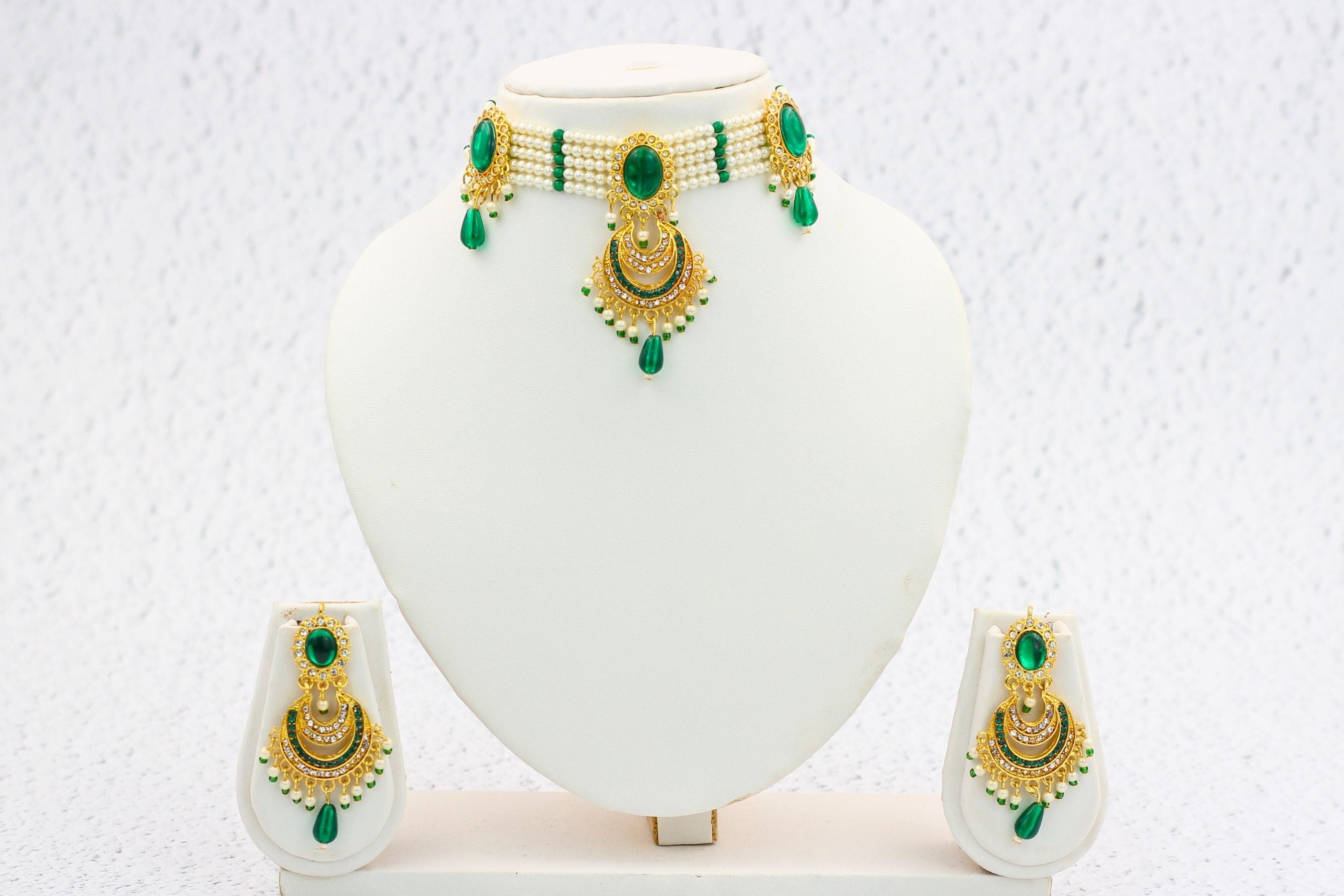 Allure Elegant Gold-Plated Jewelry Set with Radiant Cubic Zirconia