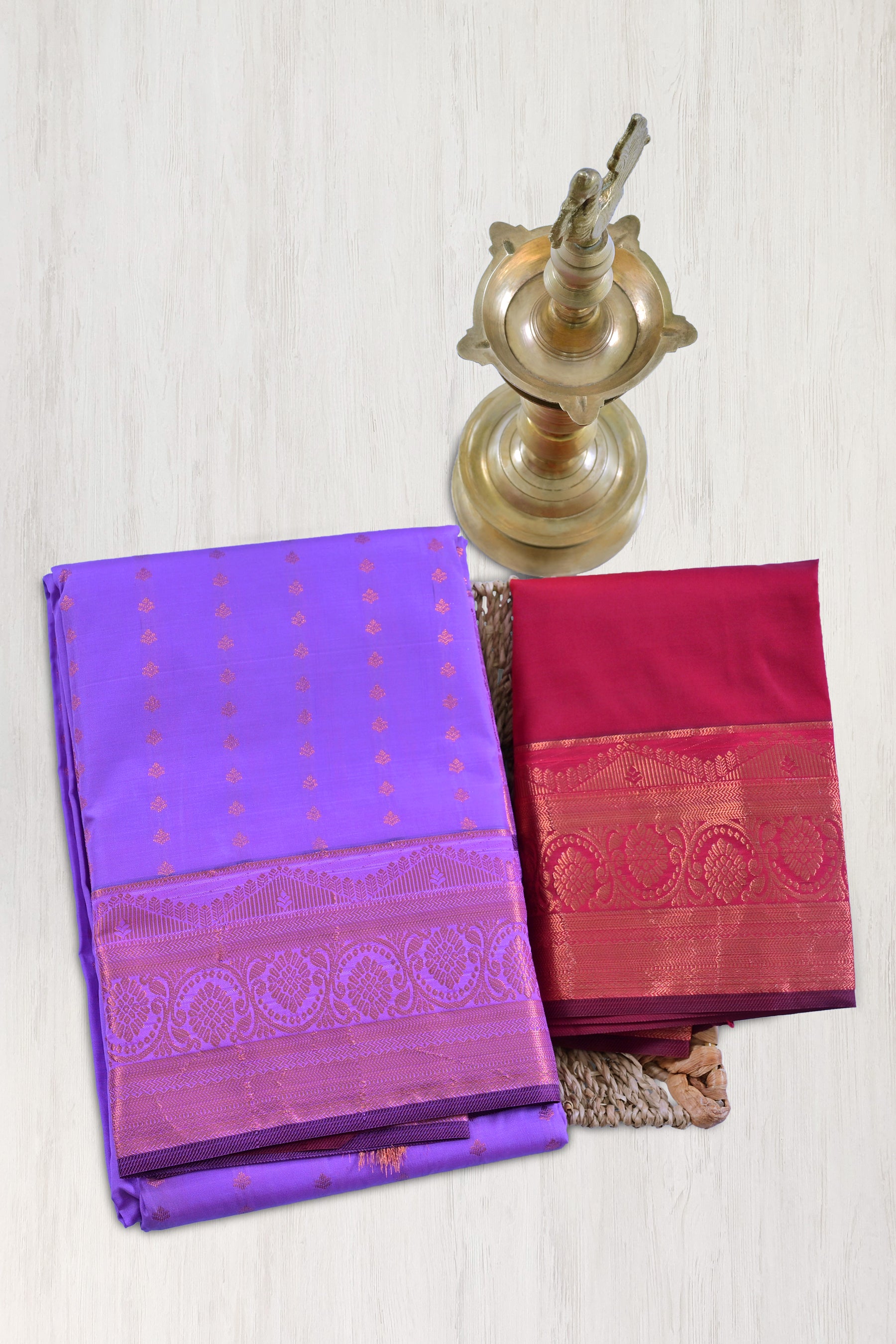 Regal Zari-Woven Saree with Grand Pallu - Traditional Indian Fashion