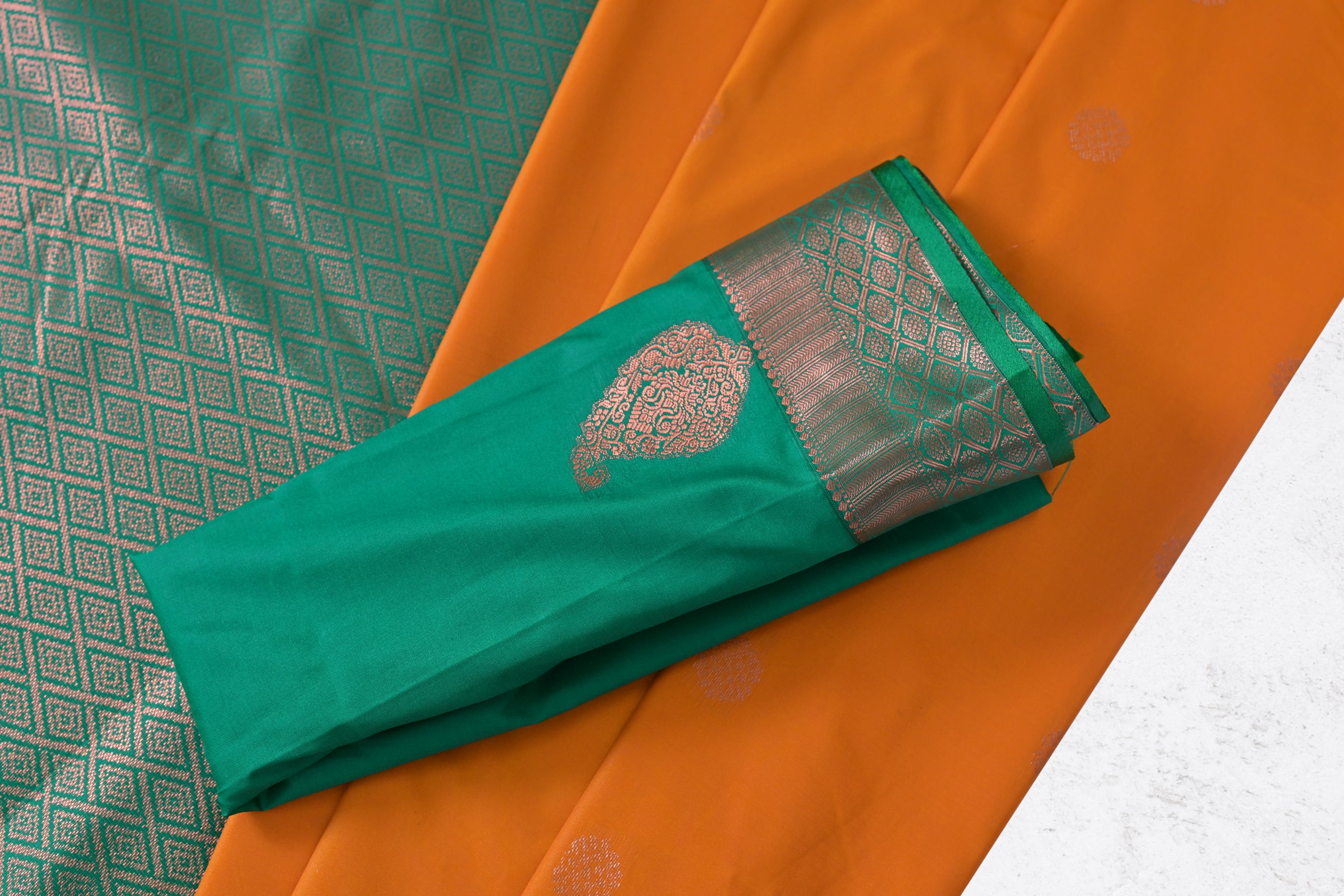 Opulent Copper Zari Saree with Grand Pallu & Dual Border -JCS Fashions Saree JCS Fashions