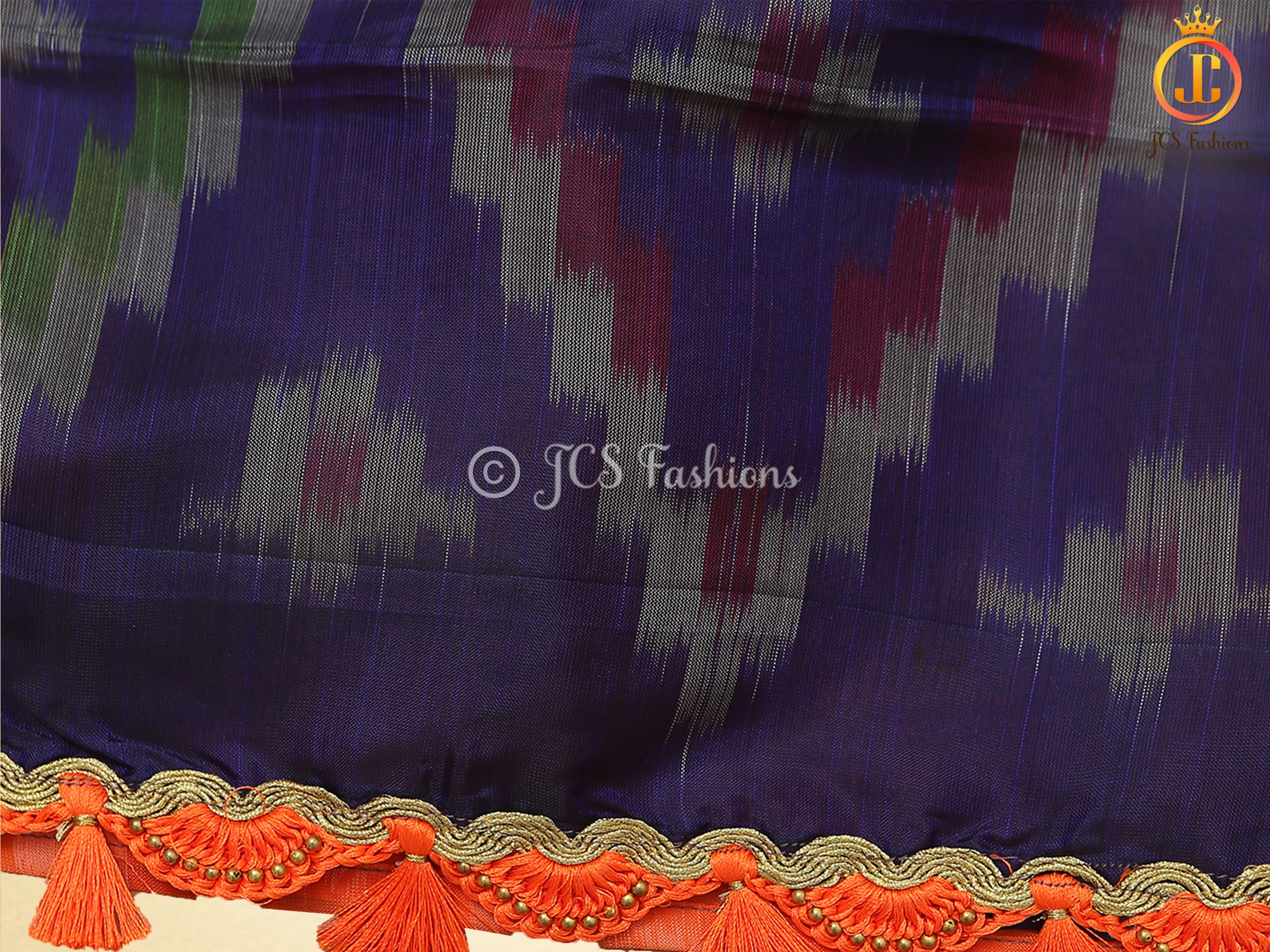 Soft Silk Pochampalli ikkat Saree With Contrast Pallu And Contrast Blouse