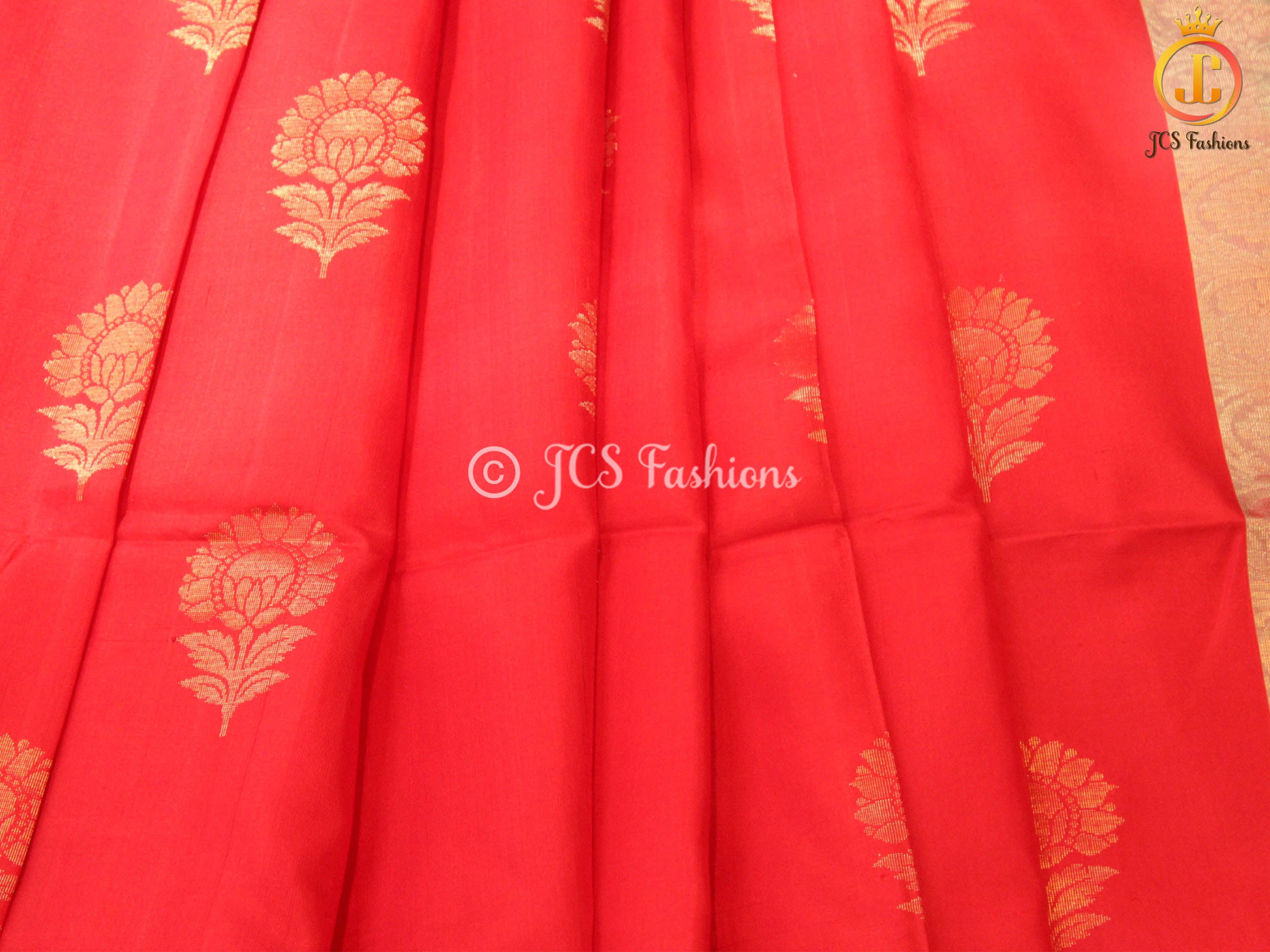 Original kanchipuram handloom Saree with Maggam work blouse