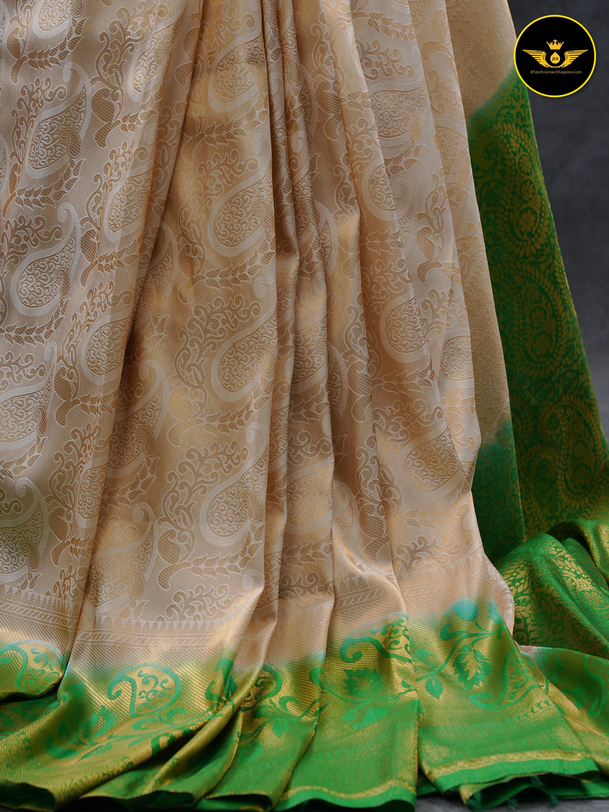 Fabulous Soft Silk Fabric Saree with Zari weaving and Contrast Border SAREE JCS Fashions