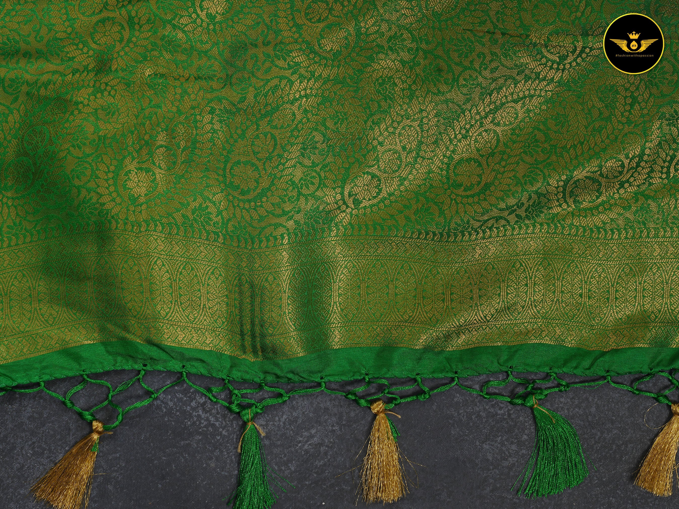 Fabulous Soft Silk Fabric Saree with Zari weaving and Contrast Border SAREE JCS Fashions