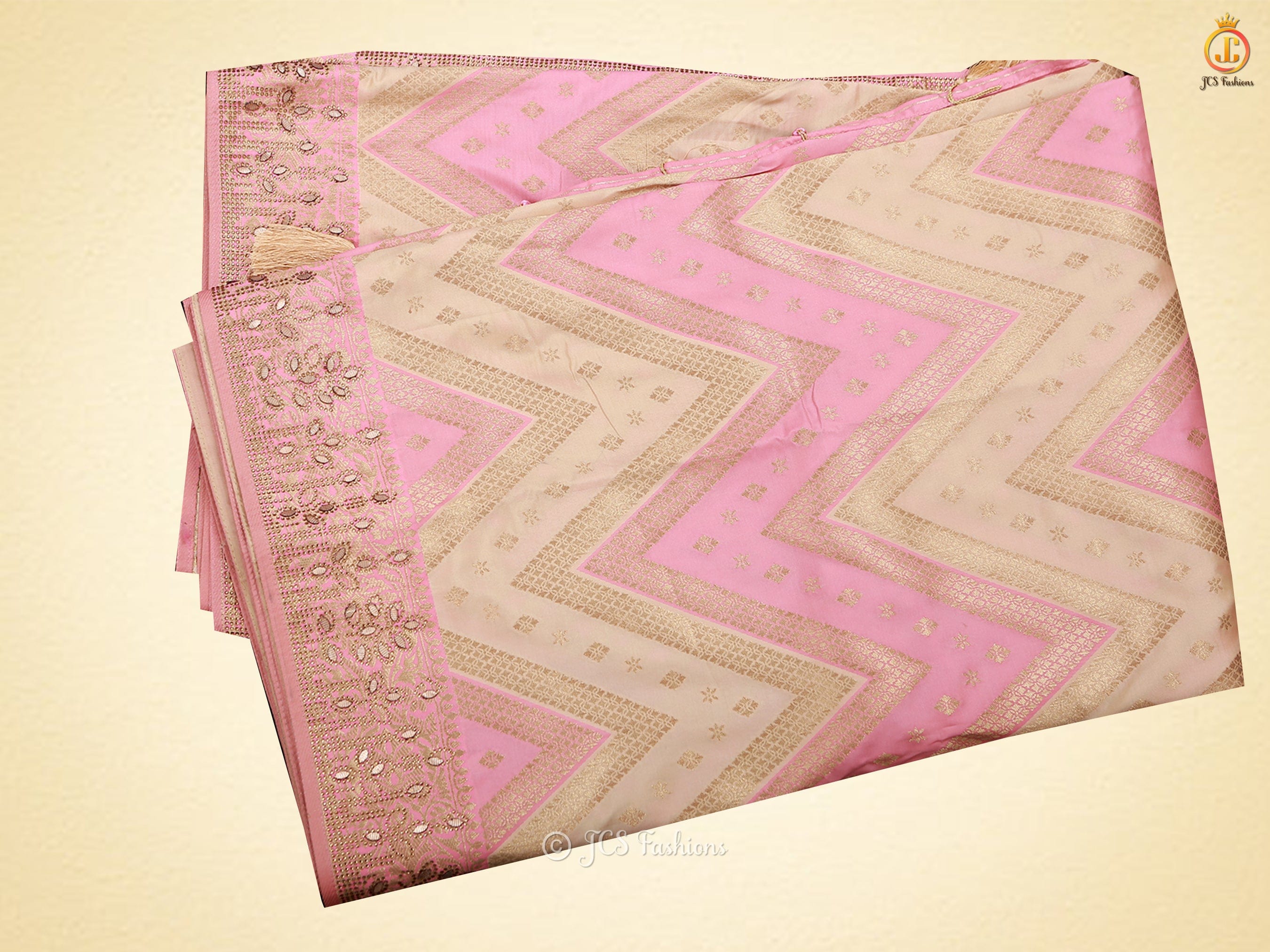 Banarasi Weaves Pure Silk Exclusive Saree With Contrast Blouse