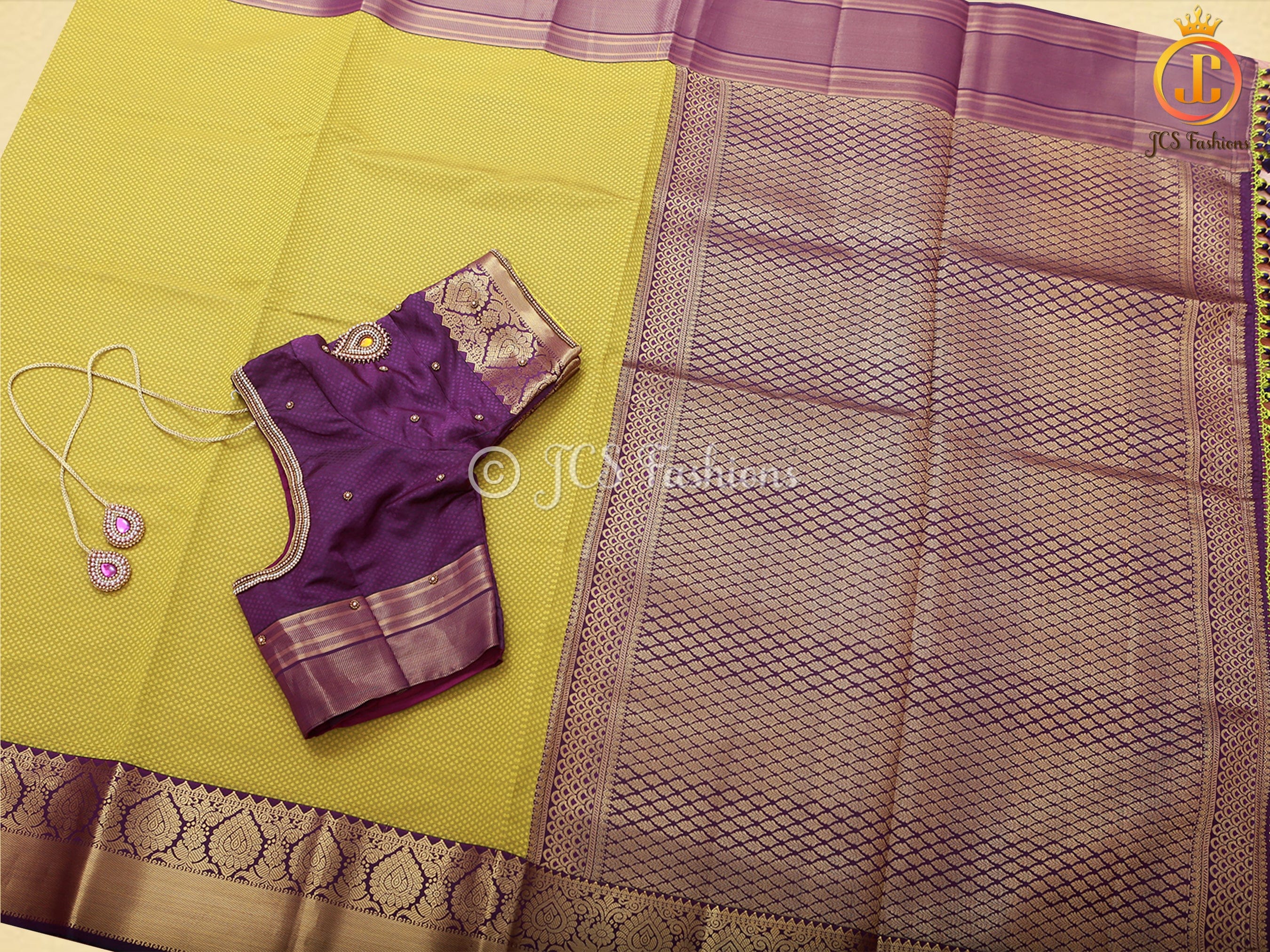 Gold Zari Border Korvai Plain Body Semi Silk Saree With Blouse