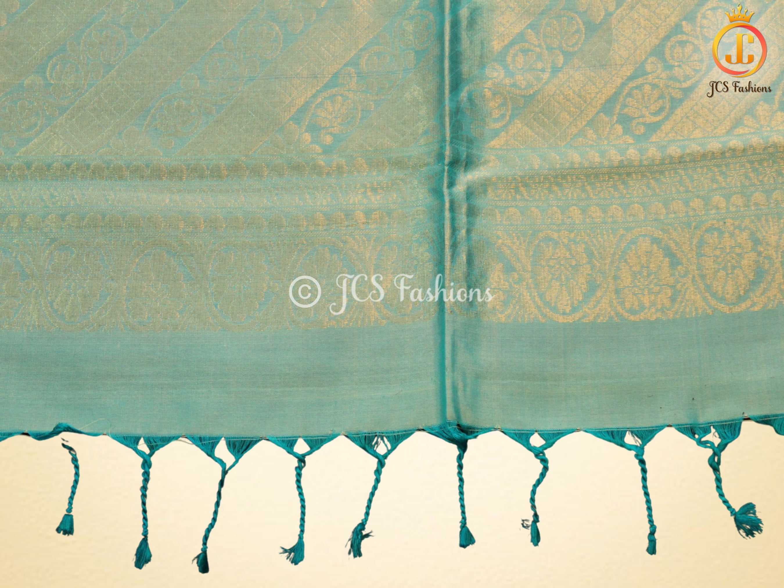 Original kanchipuram handloom Saree with Maggam work blouse