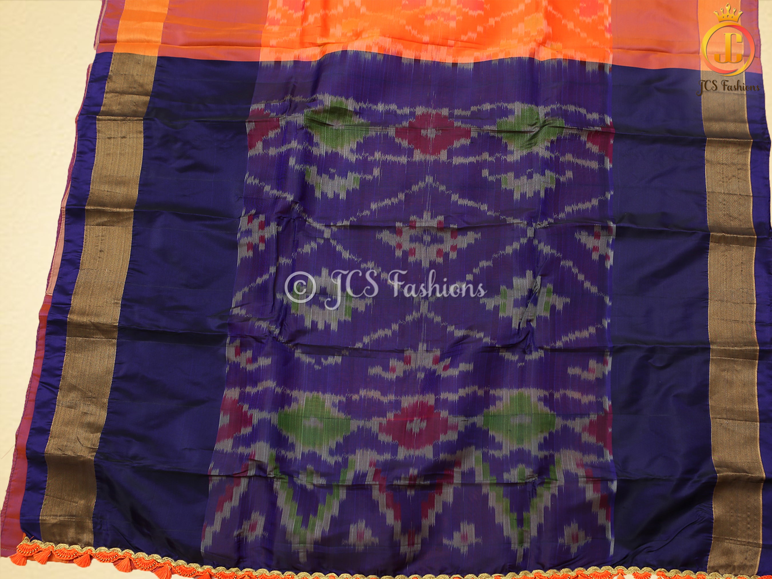 Soft Silk Pochampalli ikkat Saree With Contrast Pallu And Contrast Blouse SAREE JCS Fashions