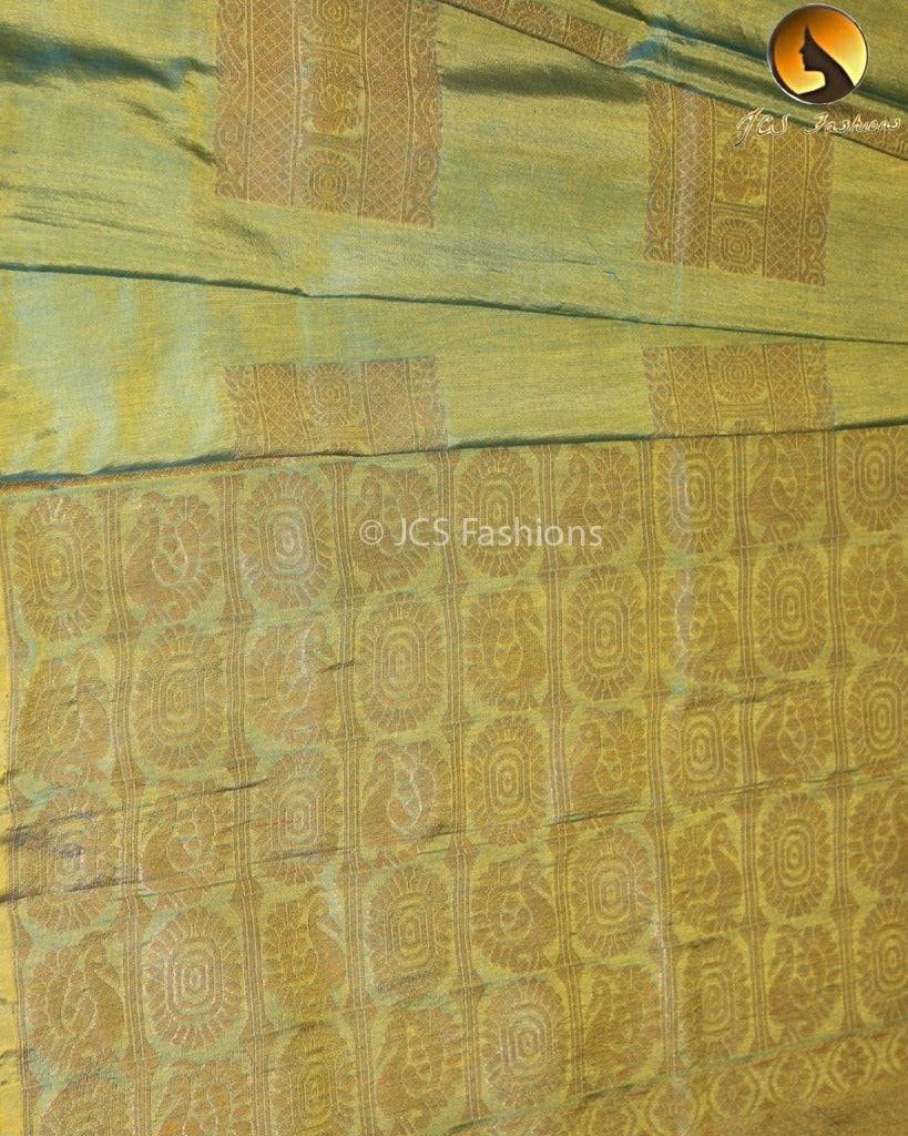 Semi Soft Silk Borderless Saree